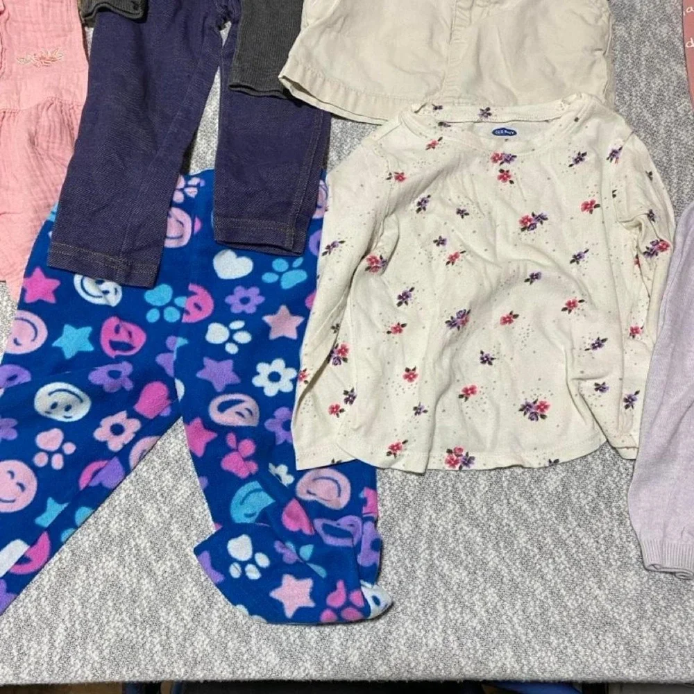 Baby girl clothes bundle 2T. SKU-A971